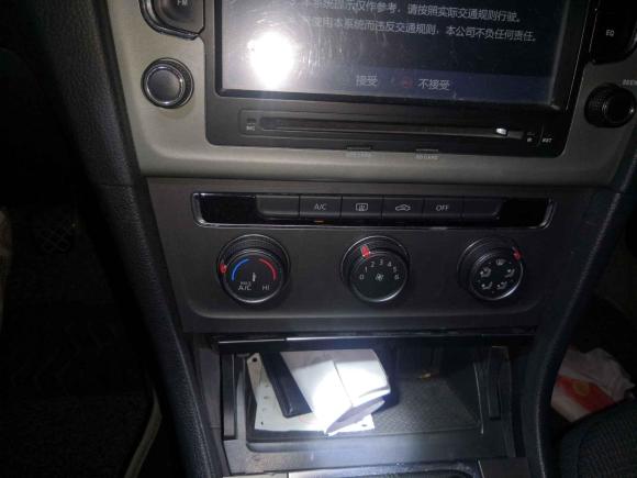 [无锡·苏B] 二手大众高尔夫2015款 1.4TSI 手动舒适型