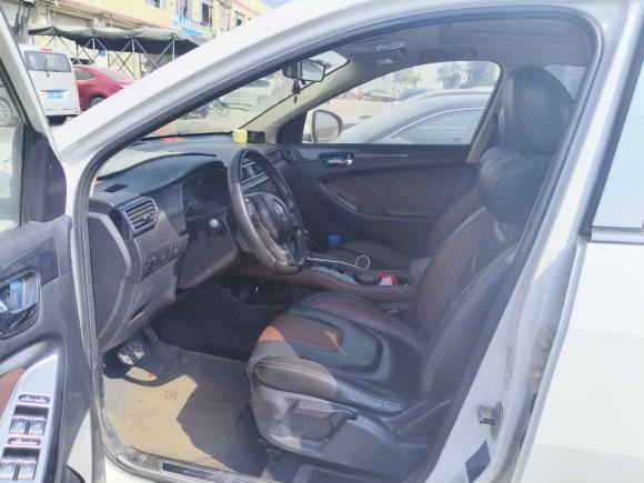 [广州·粤H] 二手东风风光风光5802017款 1.5T CVT豪华型