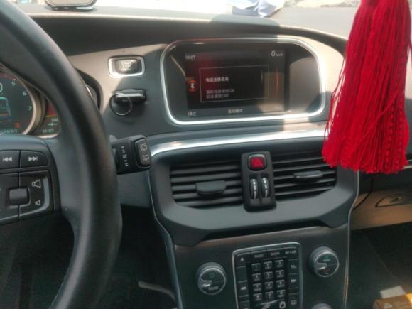 [南通·苏F] 二手沃尔沃沃尔沃V402014款 2.0T 智雅版