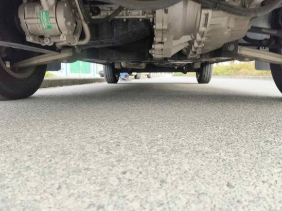 [宁波·浙B] 二手上汽大通MAXUS新途V902022款 2.0T AMT运杰前驱短轴中顶后单胎6座