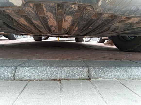 [佛山·粤R] 二手奔驰奔驰R级2010款 R 350 L 4MATIC