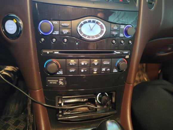 [上海·沪A] 二手英菲尼迪英菲尼迪QX502013款 2.5L 两驱优雅版