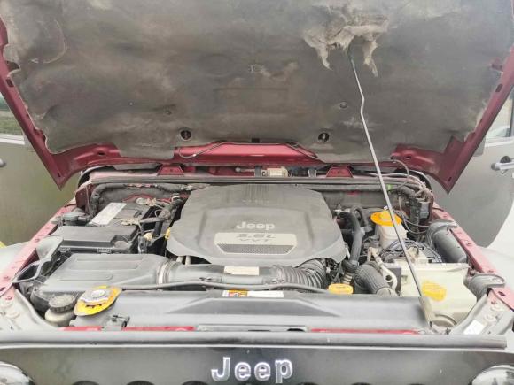 [南京·苏L] 二手Jeep牧马人2013款 3.6L Sahara 四门版