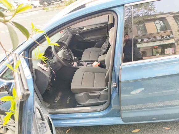 [成都·琼A] 二手大众高尔夫·嘉旅2016款 230TSI 自动进取型