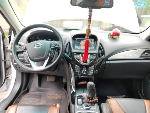 [上海·沪G] 二手比亚迪秦新能源2015款 1.5T 双冠旗舰Plus版