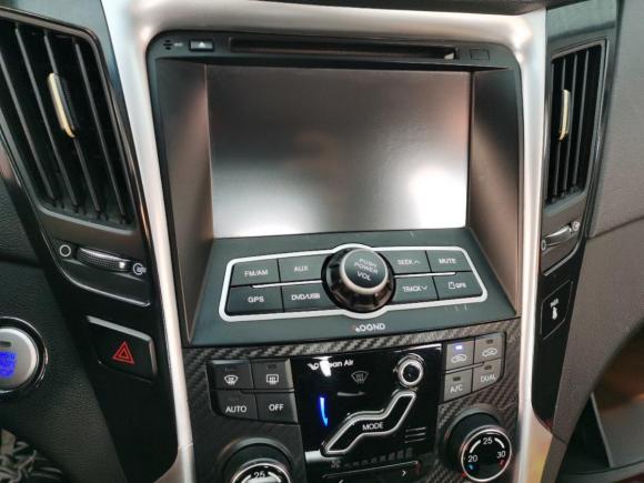 [上海·皖A] 二手现代索纳塔2013款 2.0L 自动豪华版