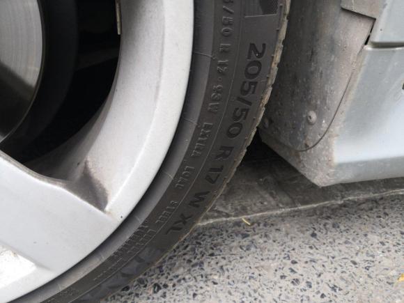 [西安·陕A] 二手沃尔沃沃尔沃C302011款 2.0 R-Design