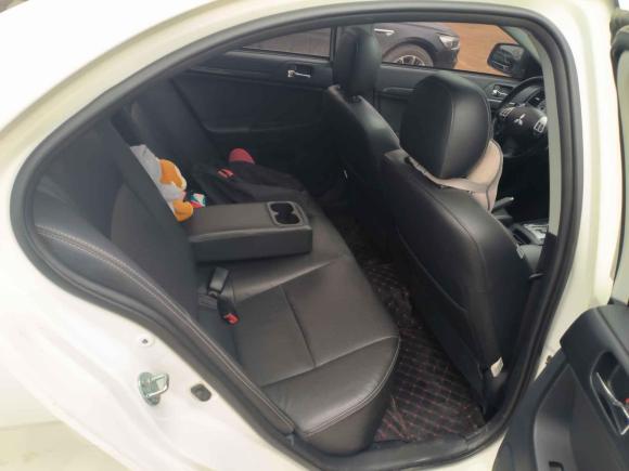 [青岛·鲁B] 二手三菱翼神2011款 致尚版 1.8L CVT限量款