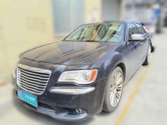 [广州·粤Y] 克莱斯勒克莱斯勒300C2013款 3.6L 尊适版