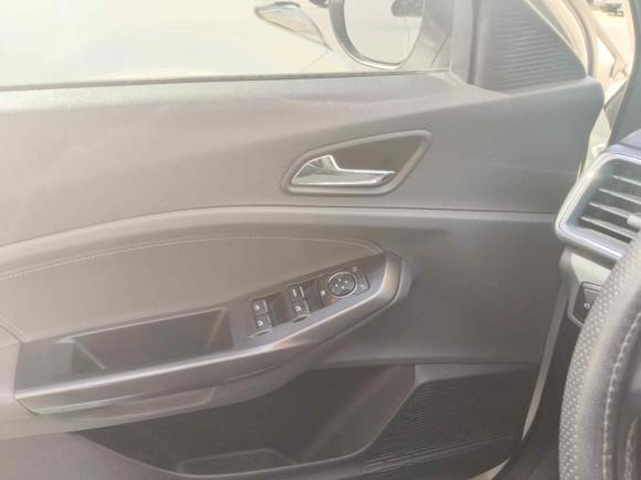 [青岛·琼B] 二手福特福睿斯2017款 幸福版 1.5L 自动时尚型