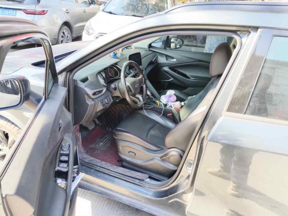 [上海·苏L] 二手雪佛兰沃兰多2018款 Redline 530T 自动纵享版（5+2款） 国V