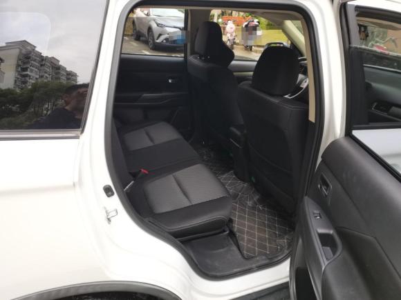 [上海·沪B] 二手三菱欧蓝德2016款 2.0L 两驱风尚版 5座