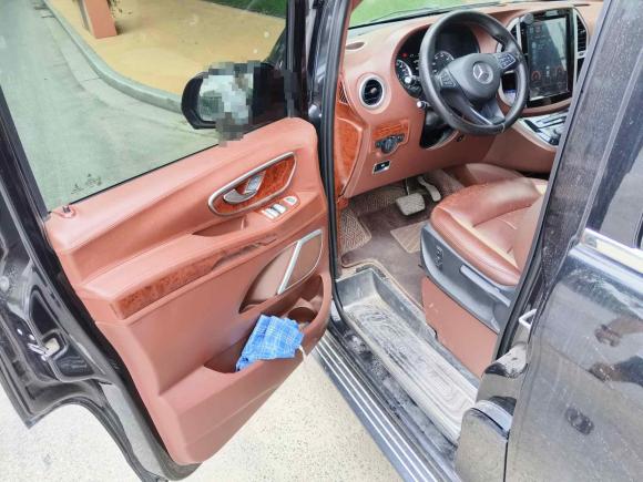 [无锡·苏M] 二手奔驰威霆2016款 2.0T 精英版