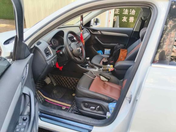 [武汉·鄂A] 二手奥迪奥迪Q32018款 30周年年型 30 TFSI 时尚型