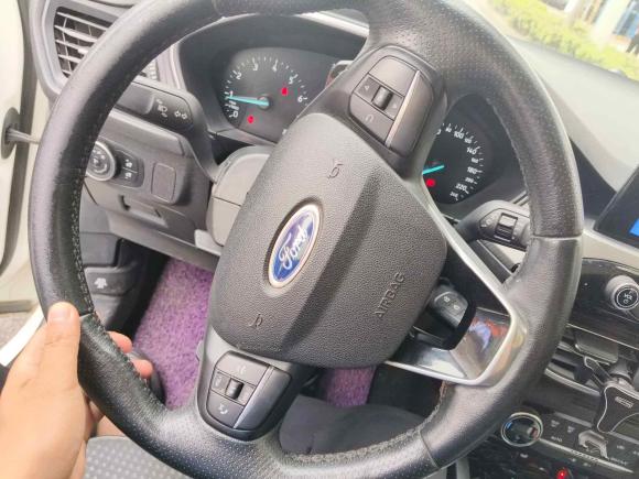 [武汉·鄂A] 二手福特福克斯2019款 两厢 EcoBoost 180 自动锋潮型