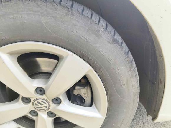 [无锡·苏B] 二手大众朗逸2015款 1.6L 自动风尚版