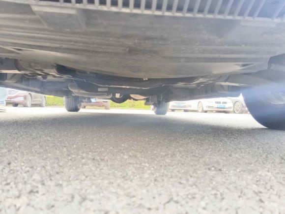 [上海·沪A] 二手上汽大通MAXUS大通G102014款 2.0T 自动精英版