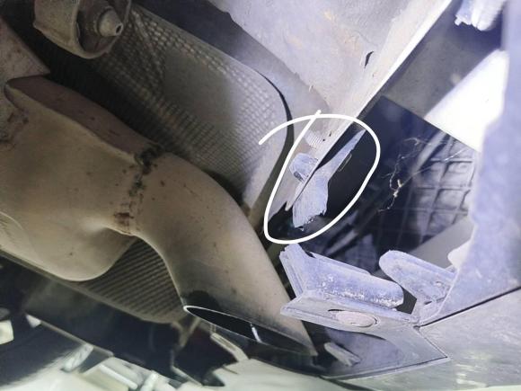 [上海·闽J] 二手标致标致50082017款 380THP 7座豪华版