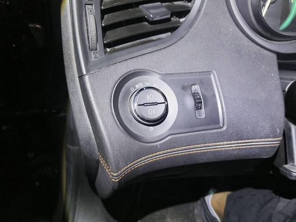 [深圳·粤L] 二手别克君越2013款 2.4L SIDI豪华舒适型