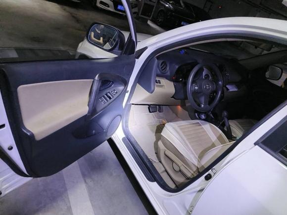 [上海·浙F] 二手丰田RAV4荣放2011款 2.0L 自动经典版