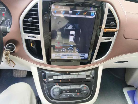 [上海·沪C] 二手奔驰威霆2018款 2.0T 精英版 7座 国VI