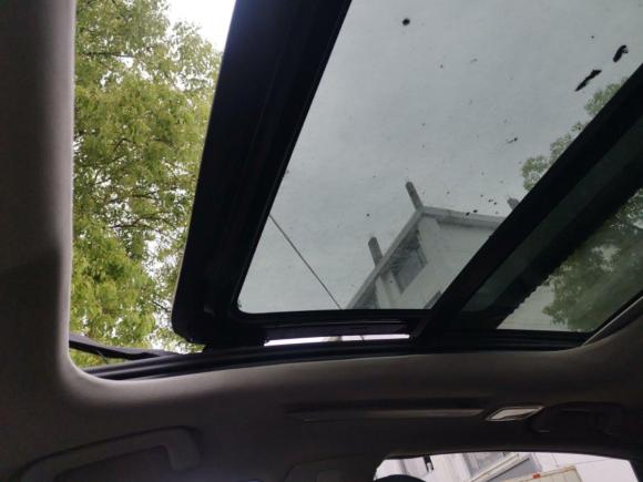 [上海·苏C] 二手众泰众泰Z7002016款 1.8T DCT尊贵型