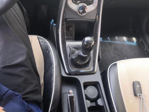 [上海·豫S] 二手现代朗动2012款 1.6L 手动领先型