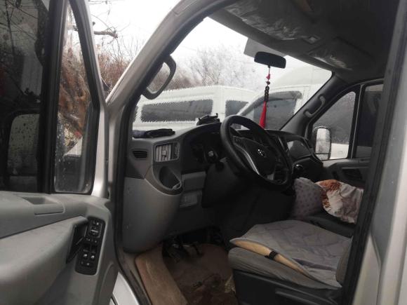 [常州·苏G] 二手福田图雅诺2021款 2.0T手动通途长轴中顶5/6/7座4F20TC3