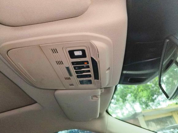 [广州·鄂M] 二手福特探险者2020款 EcoBoost 285 四驱钛金版 6座