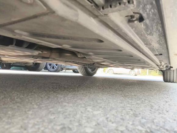 [无锡·苏B] 二手奔驰奔驰E级2018款 E 300 L 运动豪华型