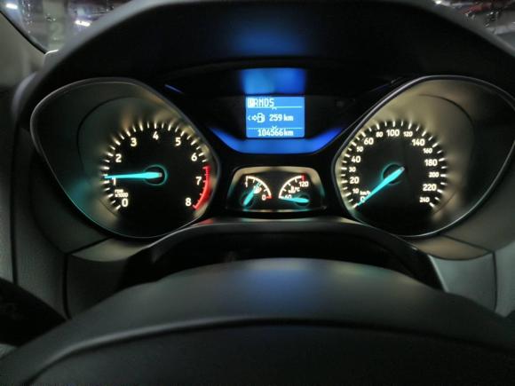 [佛山·粤Y] 二手福特福克斯2015款 三厢 1.6L 自动风尚型