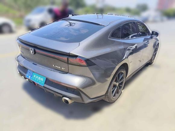 [苏州·苏U] 二手长安长安UNI-V2022款 1.5T 尊贵型