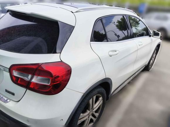 [宁波·浙B] 二手奔驰奔驰GLA2016款 GLA 200 动感型