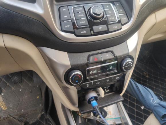 [无锡·粤T] 二手长安逸动2015款 1.6L 手动豪华型 国V