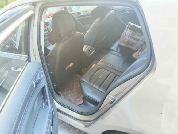 [上海·苏J] 二手大众高尔夫2016款 230TSI 自动豪华型