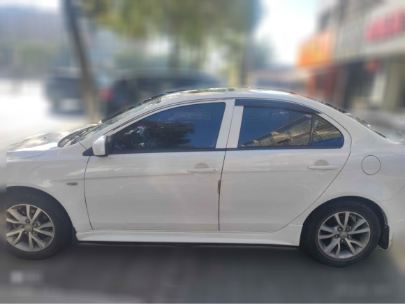 [无锡·苏B] 二手三菱翼神2013款 时尚版 1.8L CVT舒适型