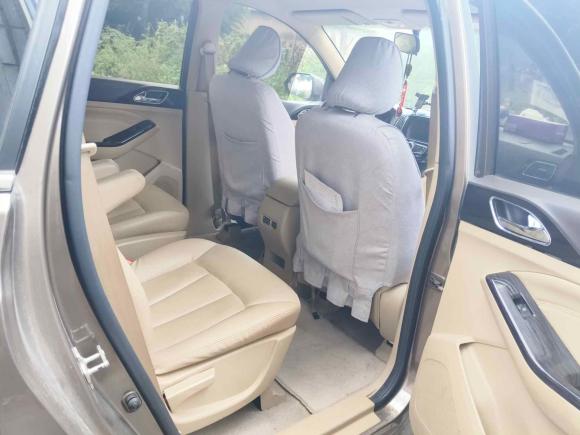 [常州·苏D] 二手宝骏宝骏7302014款 1.5L 手动舒适ESP版 7座