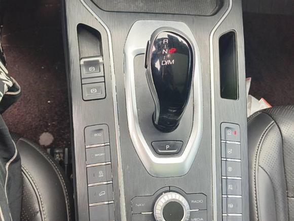 [杭州·浙A] 二手魏牌魏牌 VV62018款 2.0T 两驱旗舰型 国V