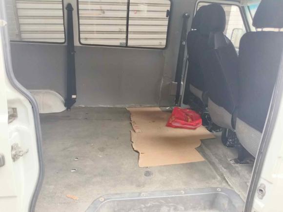 [义乌·浙G] 二手依维柯依维柯得意2020款 2.5T A35客车单胎中顶5-9座侧移门国VI