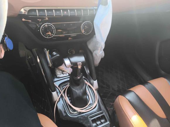 [武汉·鄂A] 二手北京汽车绅宝X352016款 1.5L 自动豪华版