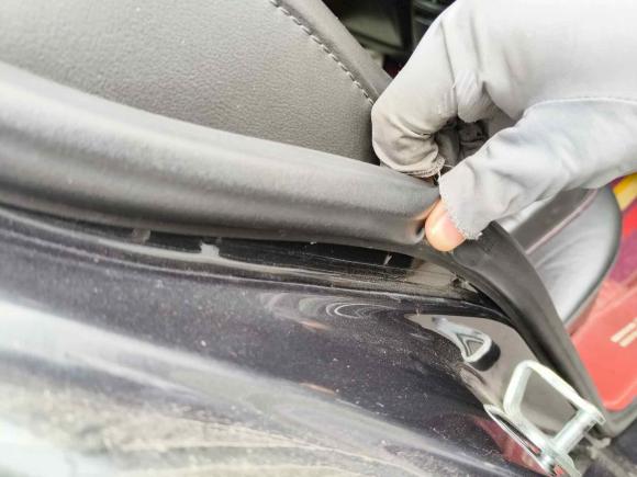 [青岛·鲁B] 二手别克君威2010款 2.0T 旗舰运动版