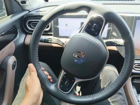 [上海·渝A] 二手零跑汽车零跑C112023款 增程 285舒享版