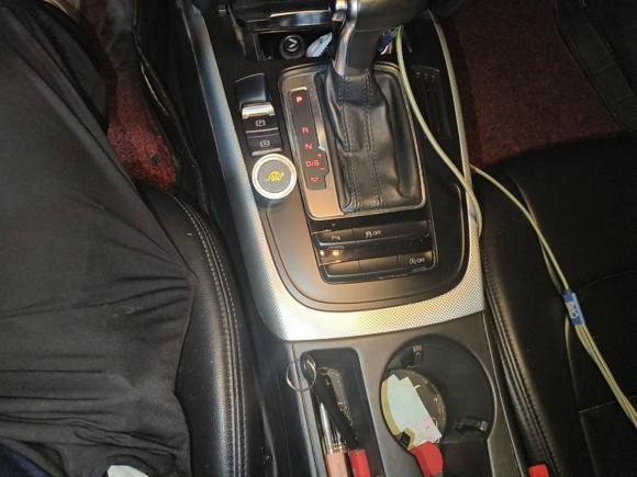 [杭州·浙A] 二手奥迪奥迪A4L2013款 35 TFSI 自动标准型