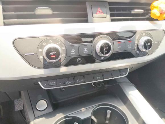 [无锡·苏B] 二手奥迪奥迪A4L2022款 40 TFSI 时尚动感型