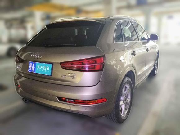 [武汉·鄂A] 二手奥迪奥迪Q32017款 30 TFSI 时尚型