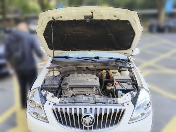 [苏州·苏E] 二手别克凯越2013款 1.5L 自动经典型