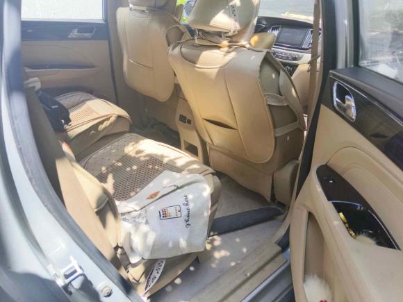 [深圳·粤L] 二手宝骏宝骏7302016款 1.5L 手动舒适型 7座 国V