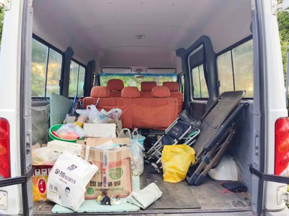 [苏州·鲁B] 二手依维柯都灵2009款 2.5T-A32基本型