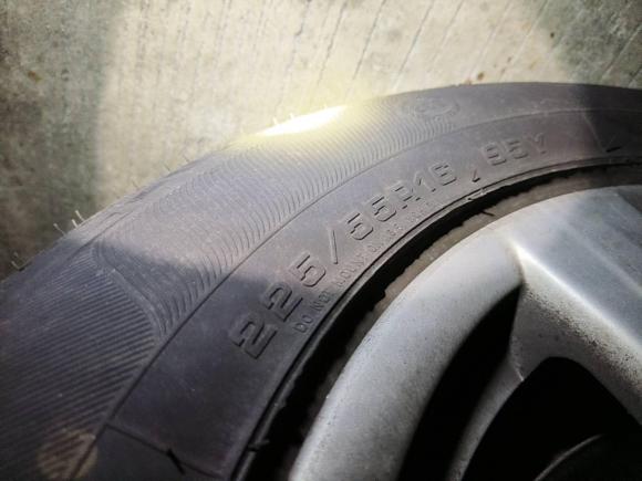 [广州·粤A] 二手奥迪奥迪A4L2010款 2.0 TFSI 标准型