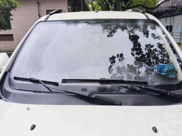 [宁波·浙B] 二手新龙马汽车启腾V602017款 1.5L 豪华型